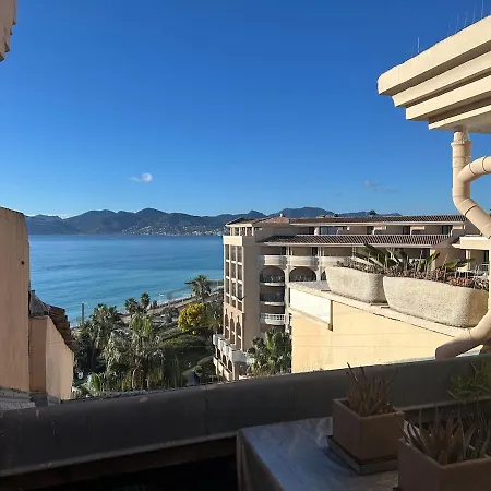 Panoramic Sea-view Duplex, 2 Terraces & Pool, Walk To